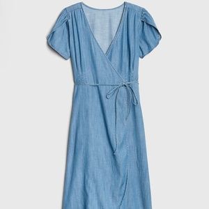 NWT GAP Denim Short Sleeve Midi Wrap Dress
